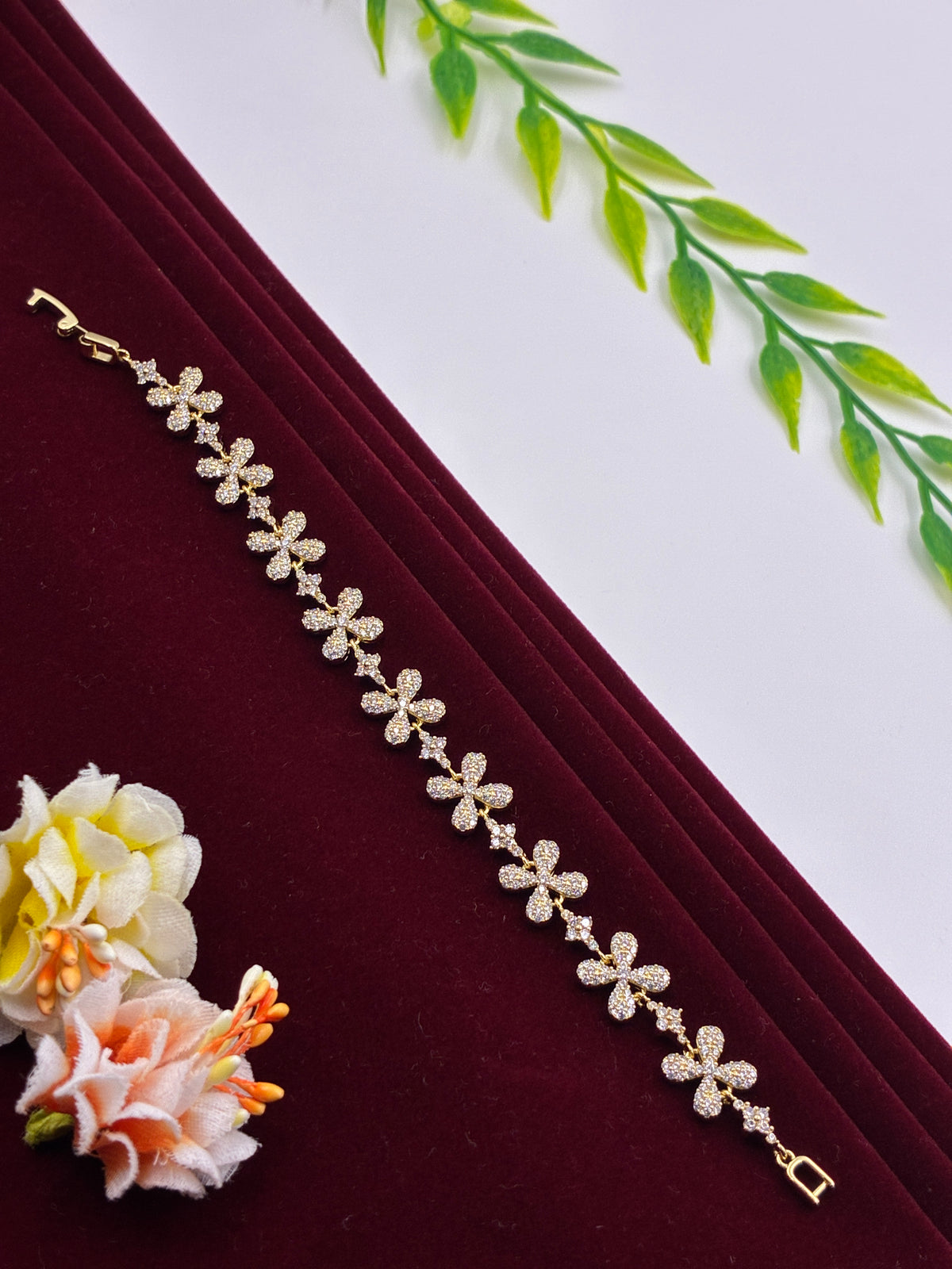 Western style CZ floral Sequence Bracelet