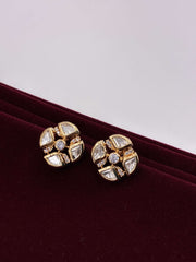 Kundan Glorious Stud Earring