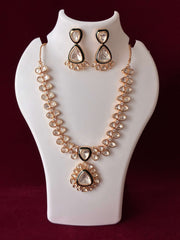 Kundan Emerald Green Meenakari Necklace set