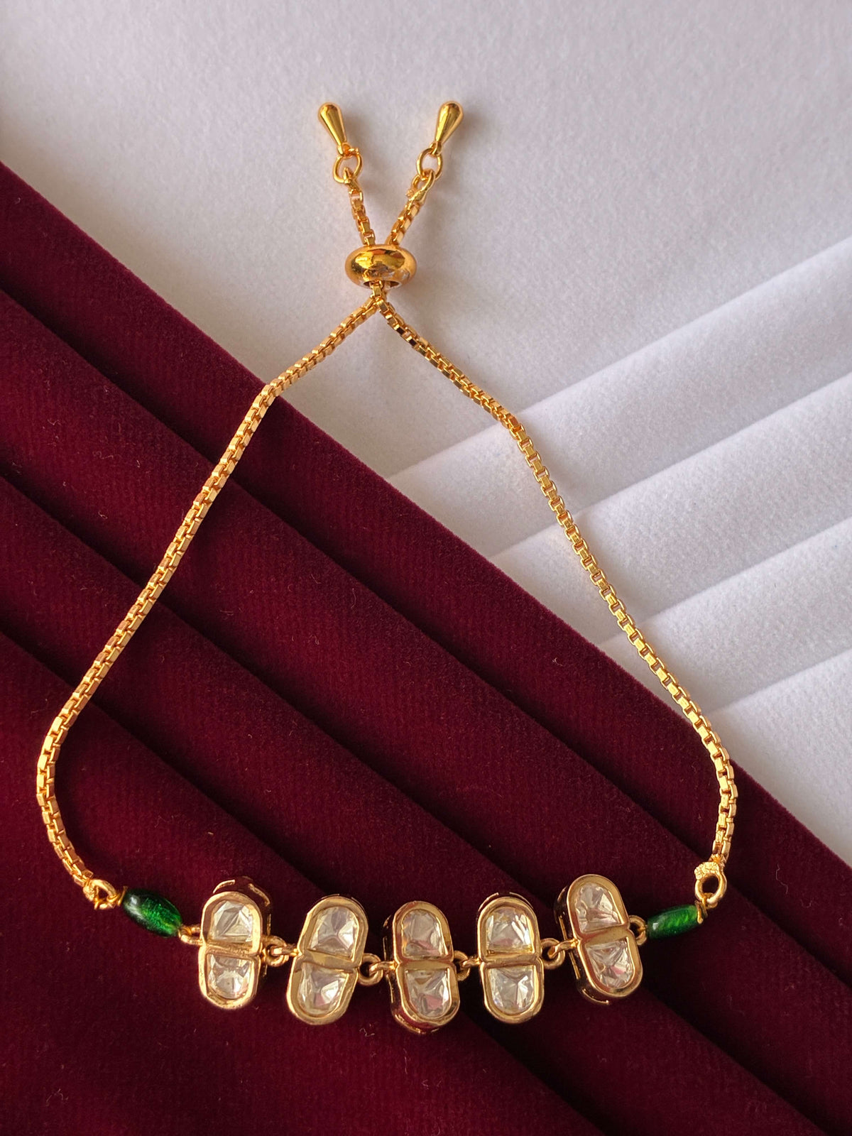 Kundan Emerald Green Line Bracelet