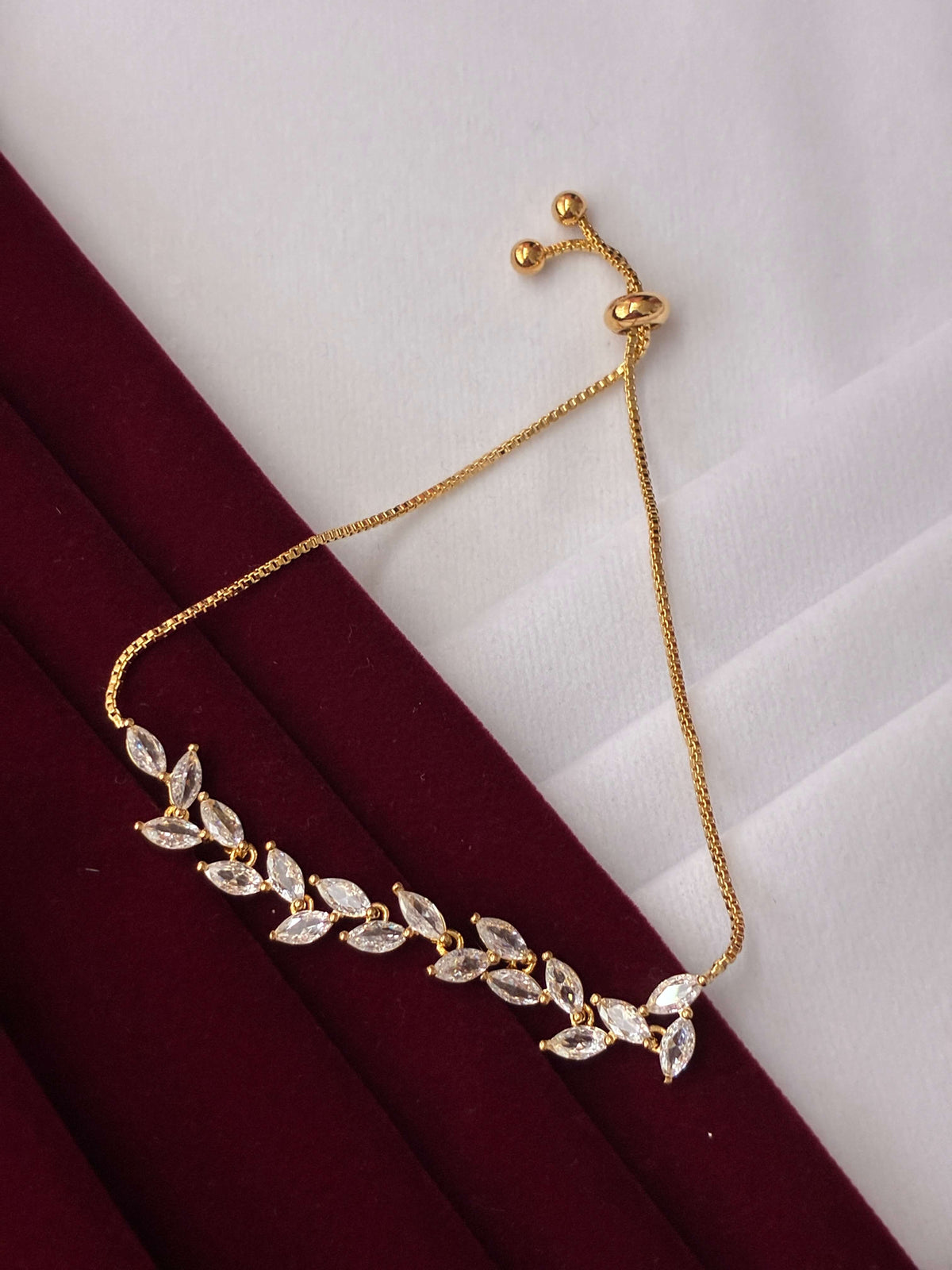 Western Two Tone Leaf Sequence Bracelet