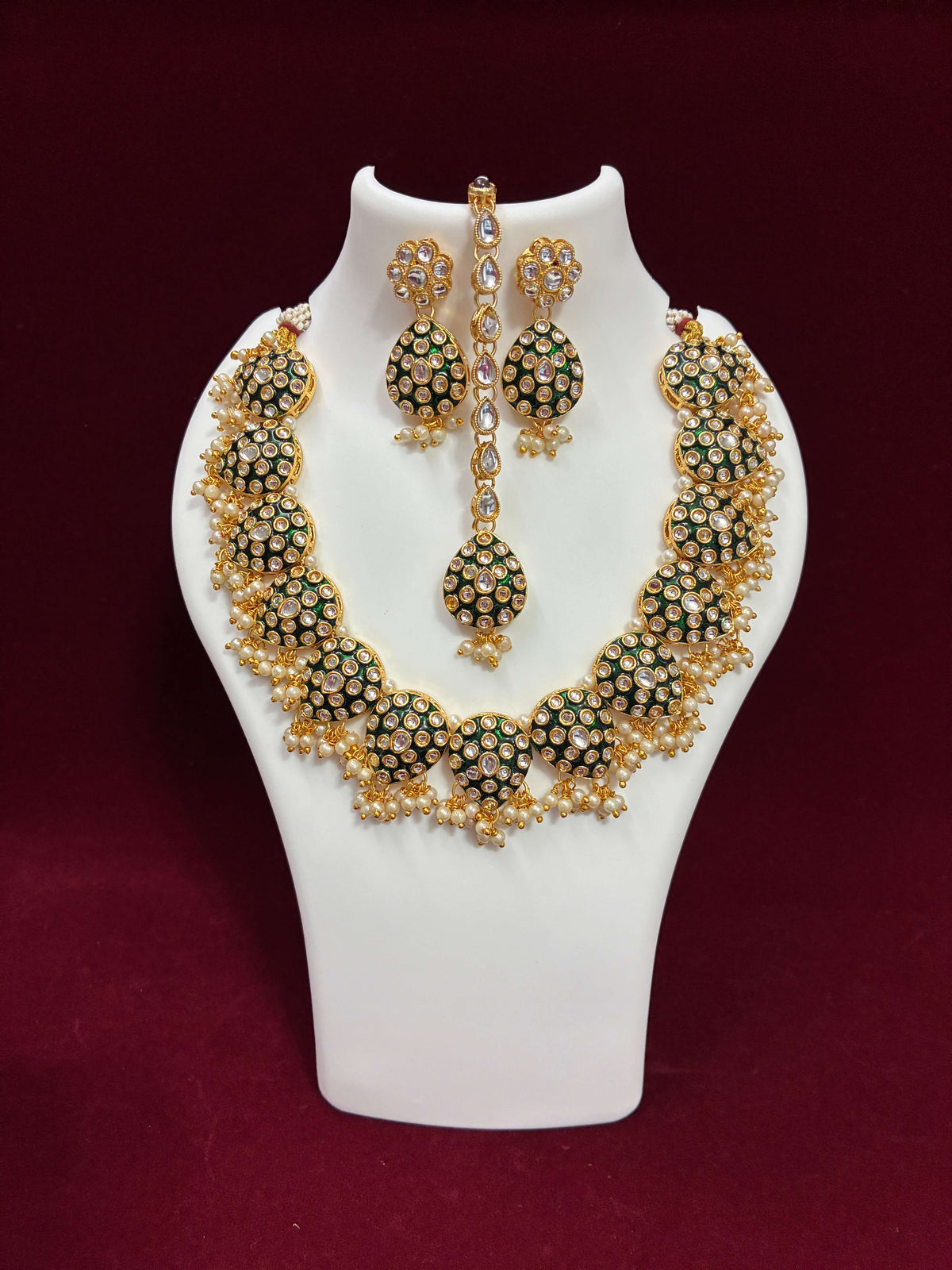 Antique Green Drop design pearl Necklace Set