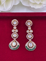 Kundan Beautifully studded Emerald Green Earring