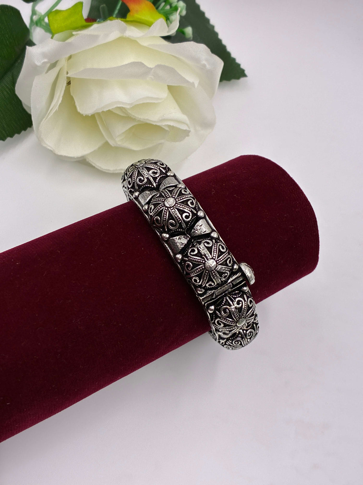 Oxidised Openable Gajra Style Kada