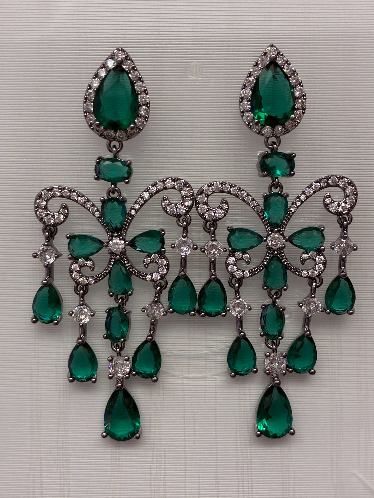 Western Emerald Green Stone studded Designer Earring