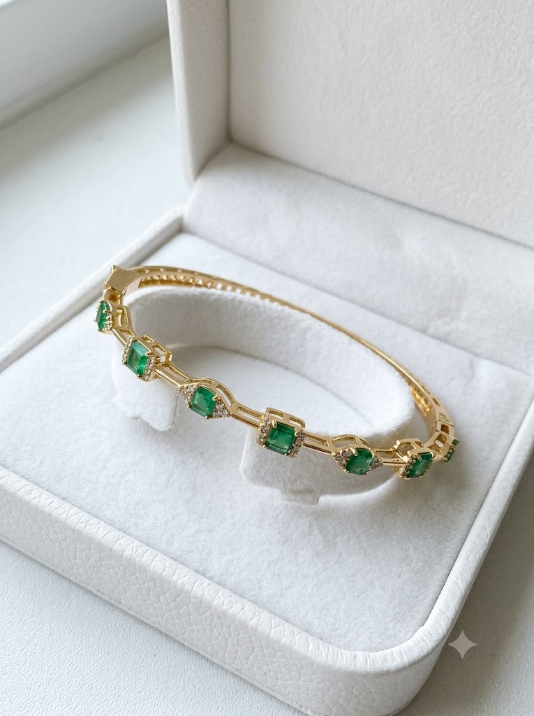 CZ Emerald Dili-Delicate Openable Kada