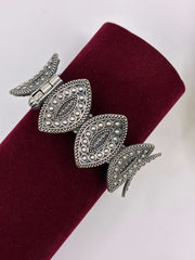 Oxidised Openable Exquisite Kada