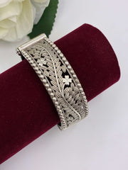 Oxidised Openable Trendy Designer Kada