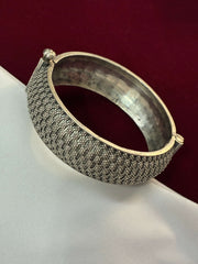 Oxidised Openable Bold Statement Kada